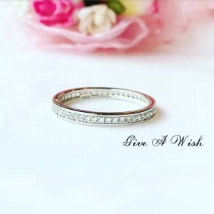 Graceful Ring