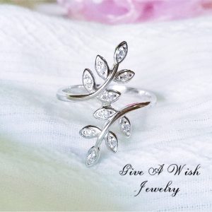 Prosperous Olive Leaves Ring