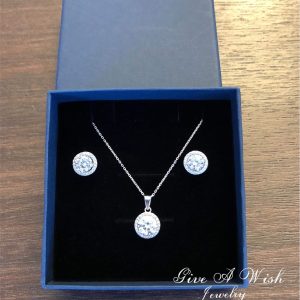 Classic Diamond Set