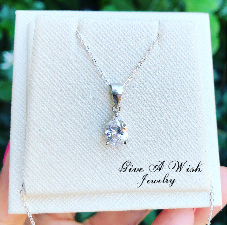 Drop Water Diamond Necklace